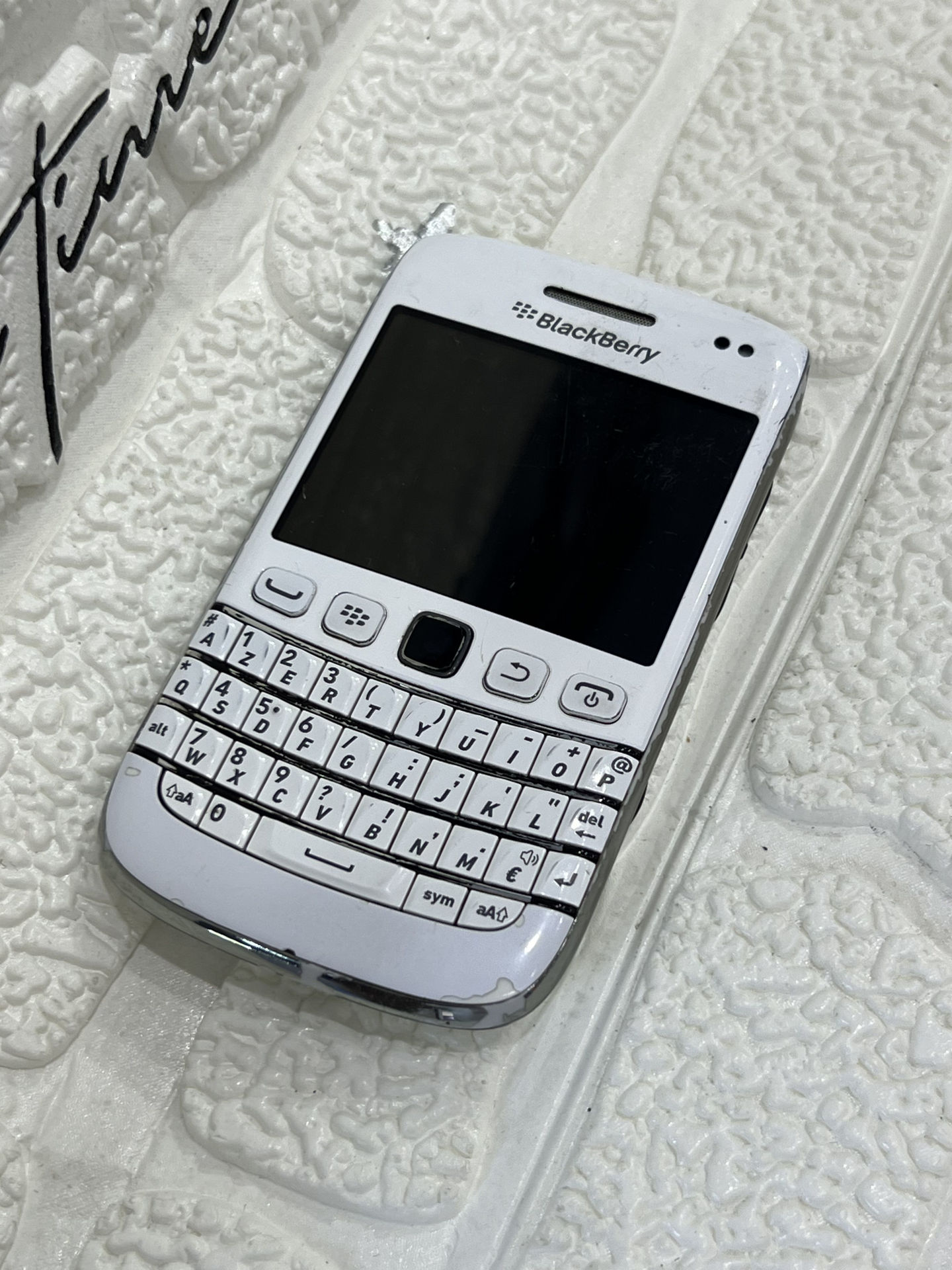 گوشی موبایل بلک بری blackberry bold 9730