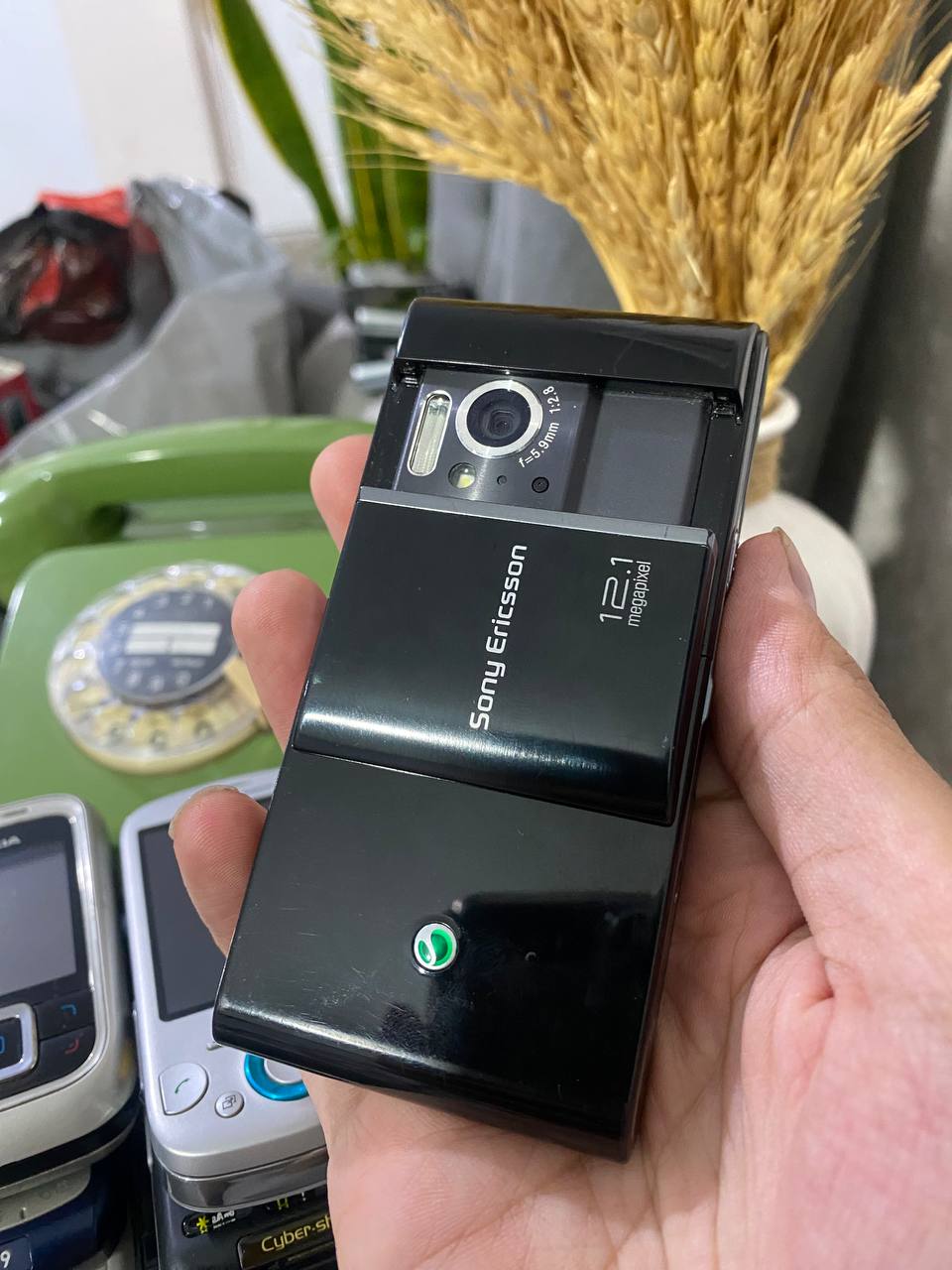 گوشی موبایل سونی اریکسون Sony Ericsson U1i Satio (اصلی)